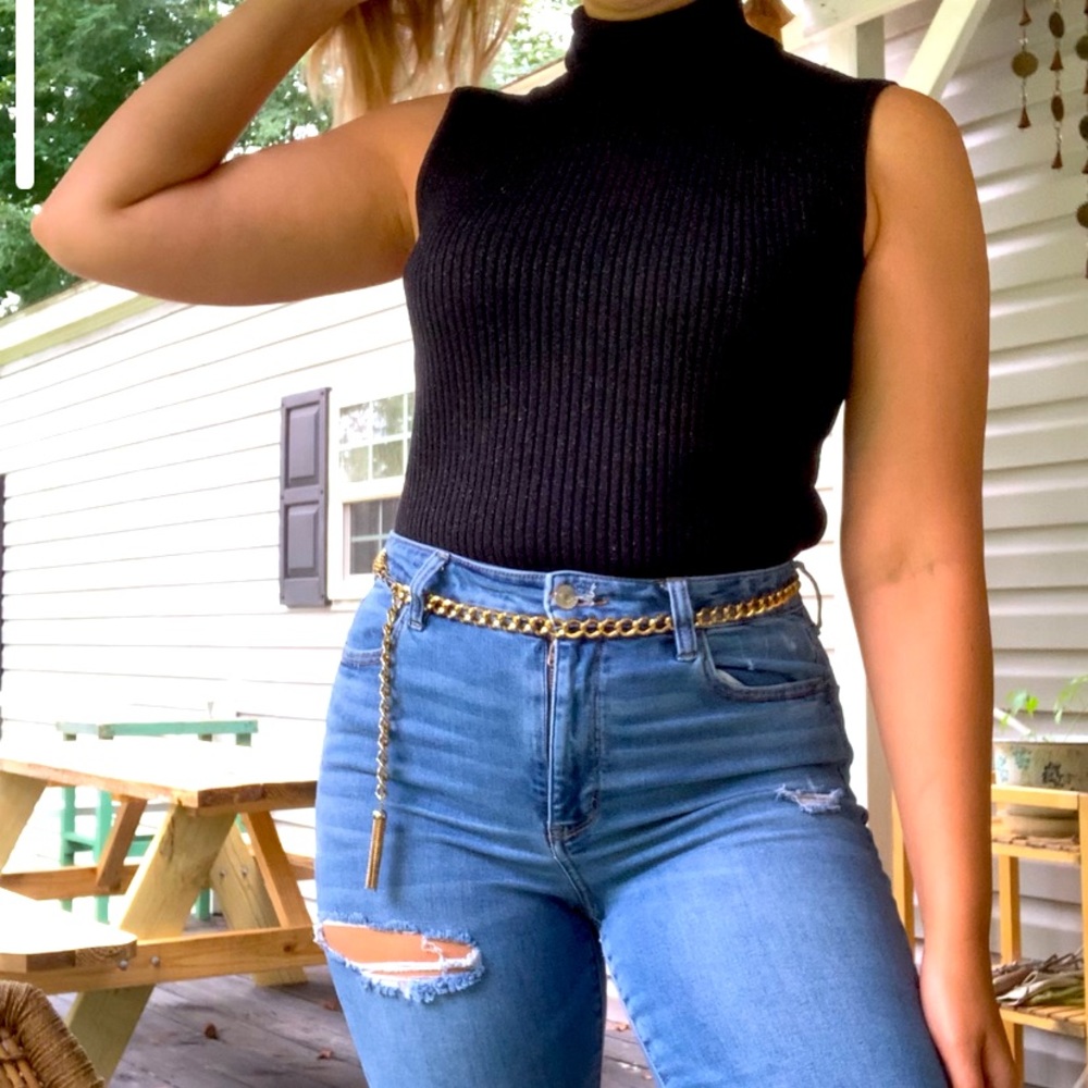 Cable and Gauge sleeveless turtleneck | Black | MP
